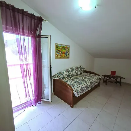 Attico Piazza Apartman Bonifati