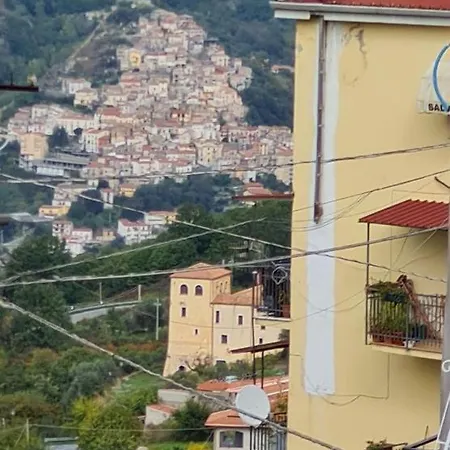 Attico Piazza Apartman Bonifati